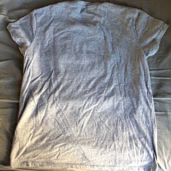 Abercrombie and Fitch T-shirt - Picture 3 of 3